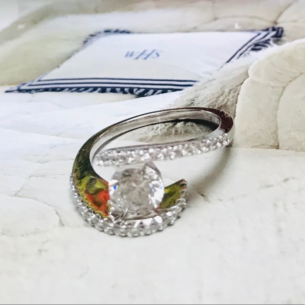 Sterling Silver Round Sparkly Zirconia Ring